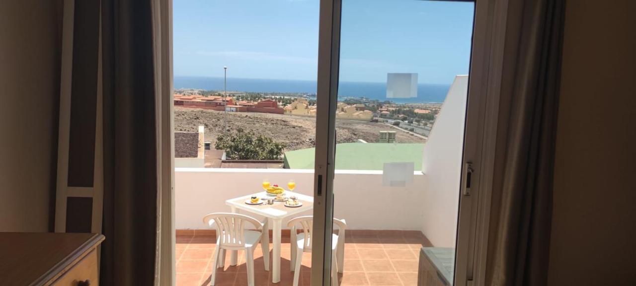 Vistas Al Mar En Caleta De Fuste Villa Exterior photo